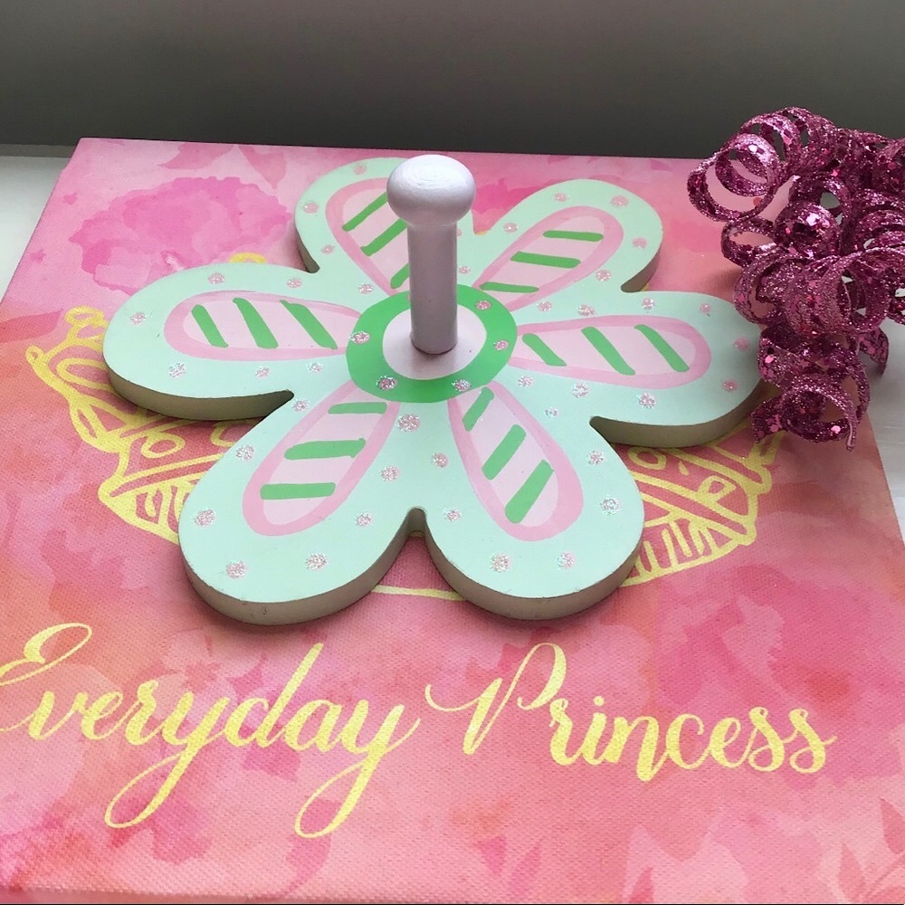 💕Pink Polka Dot Daisy Wood Wall Peg Hook